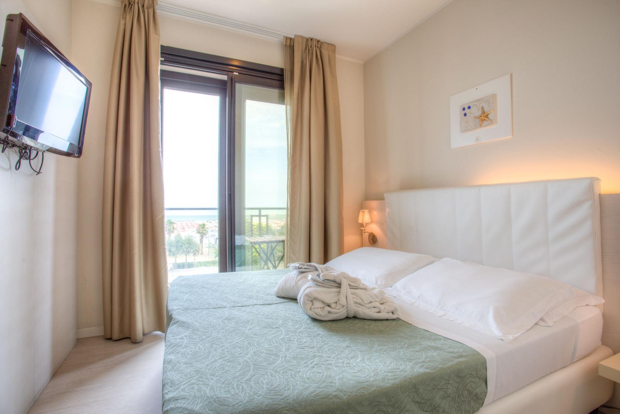 Hotel Ferretti 4*