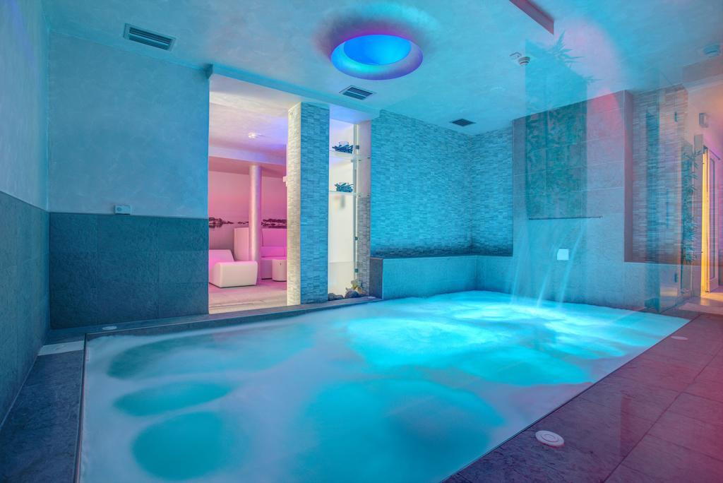 Ferretti Hotel