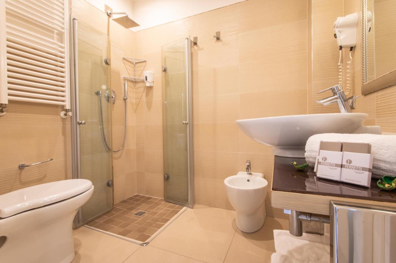 Hotel Ferretti 4*